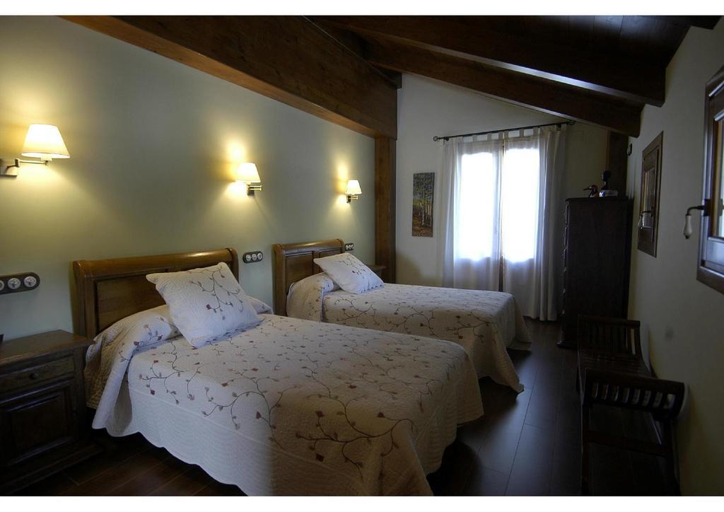 Hotel Rural El Porton De Murillo Broto Rom bilde